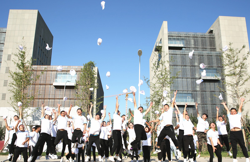 2019年7月1日，北京集團(tuán)大學(xué)生入職培訓(xùn)，洋溢的青春在中天繼續(xù)。