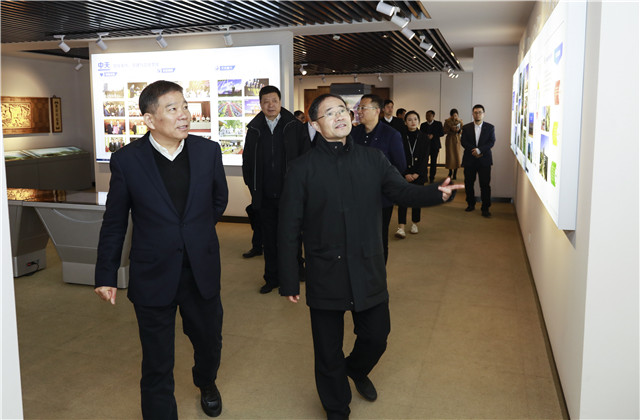 浙江省委常委、政法委書(shū)記王昌榮走訪調(diào)研中天控股集團(tuán)總部時(shí)指出 ——保持“親清”政企關(guān)系，為企業(yè)做實(shí)事、解決實(shí)際困難